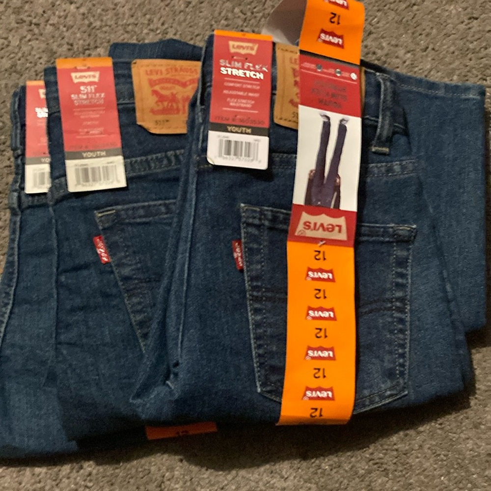 LEVIS YOUTH FLEX STRETCH 511 
SIZE 12 
Youth sizes ALL 3 SOLD TOGETHER!